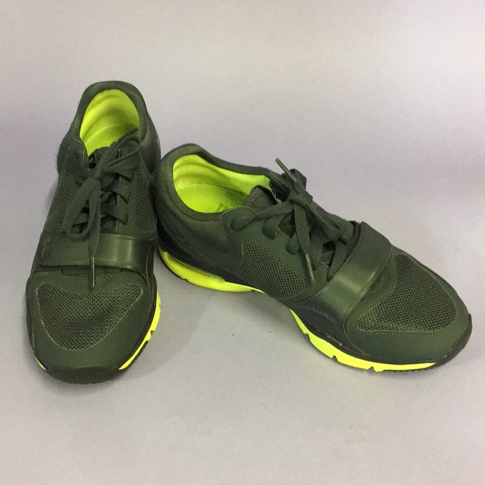Nike Athletic shoe